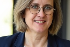 Brita-Anzug-3-b-Kopie